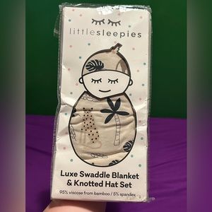 Little Sleepies Big Cats Swaddle & Hat New in Box HTF Retired Print Lion Cheetah